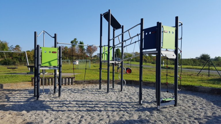 Neues Spielgerät in der Ulmenstraße 2